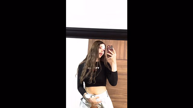 I need your reaction if, after seeing it, you get under my skirt